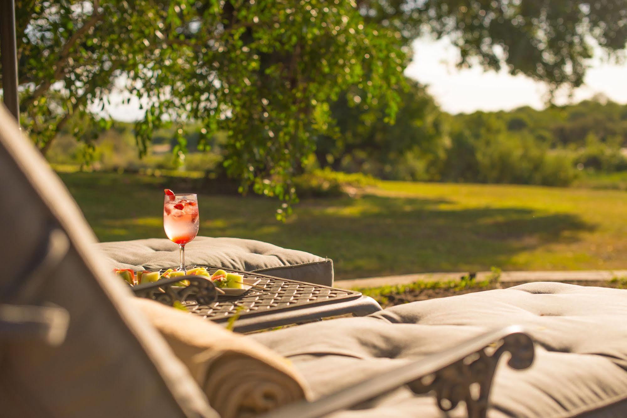 Inyati Game Lodge Metsi Eksteriør billede